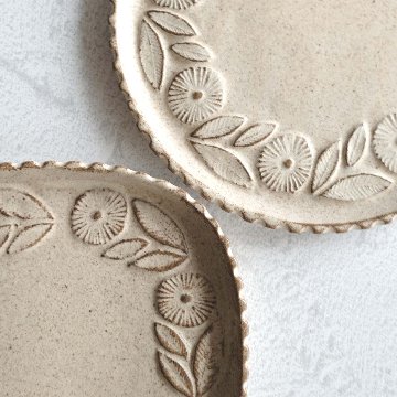 レリーフ長四角・丸皿の画像