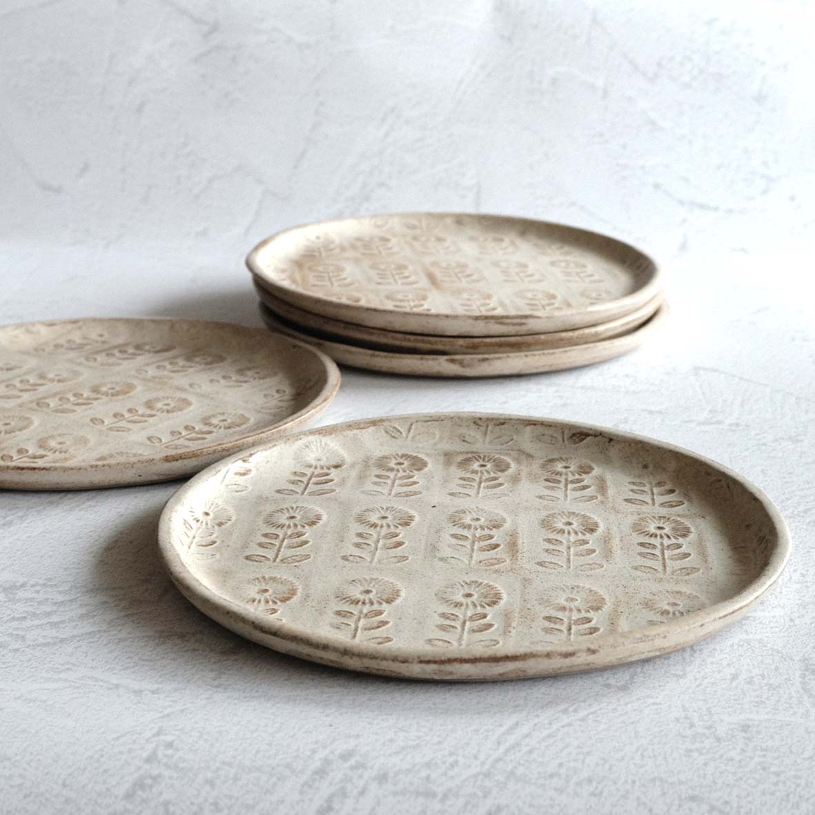 鳥・花模様皿の画像