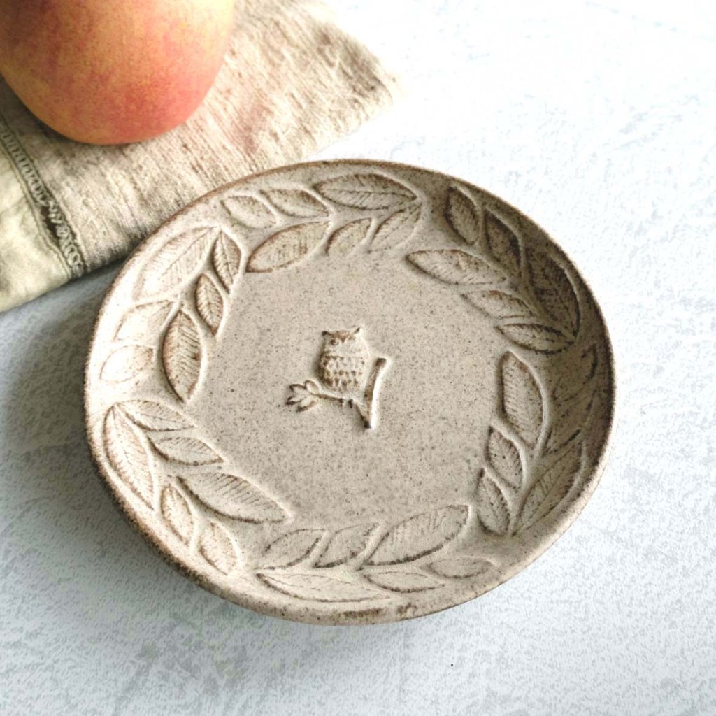 フクロウ皿の画像