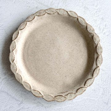 縁取り皿の画像