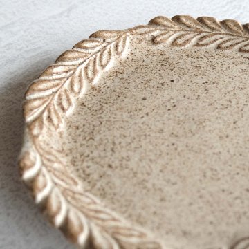 縁取り小皿の画像