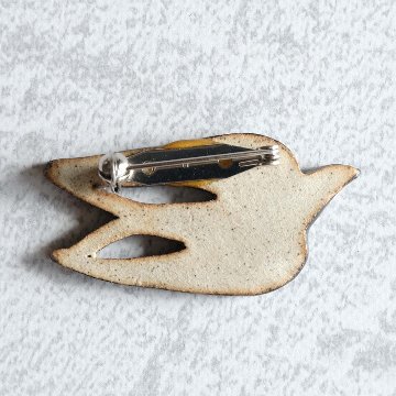 ブローチの画像