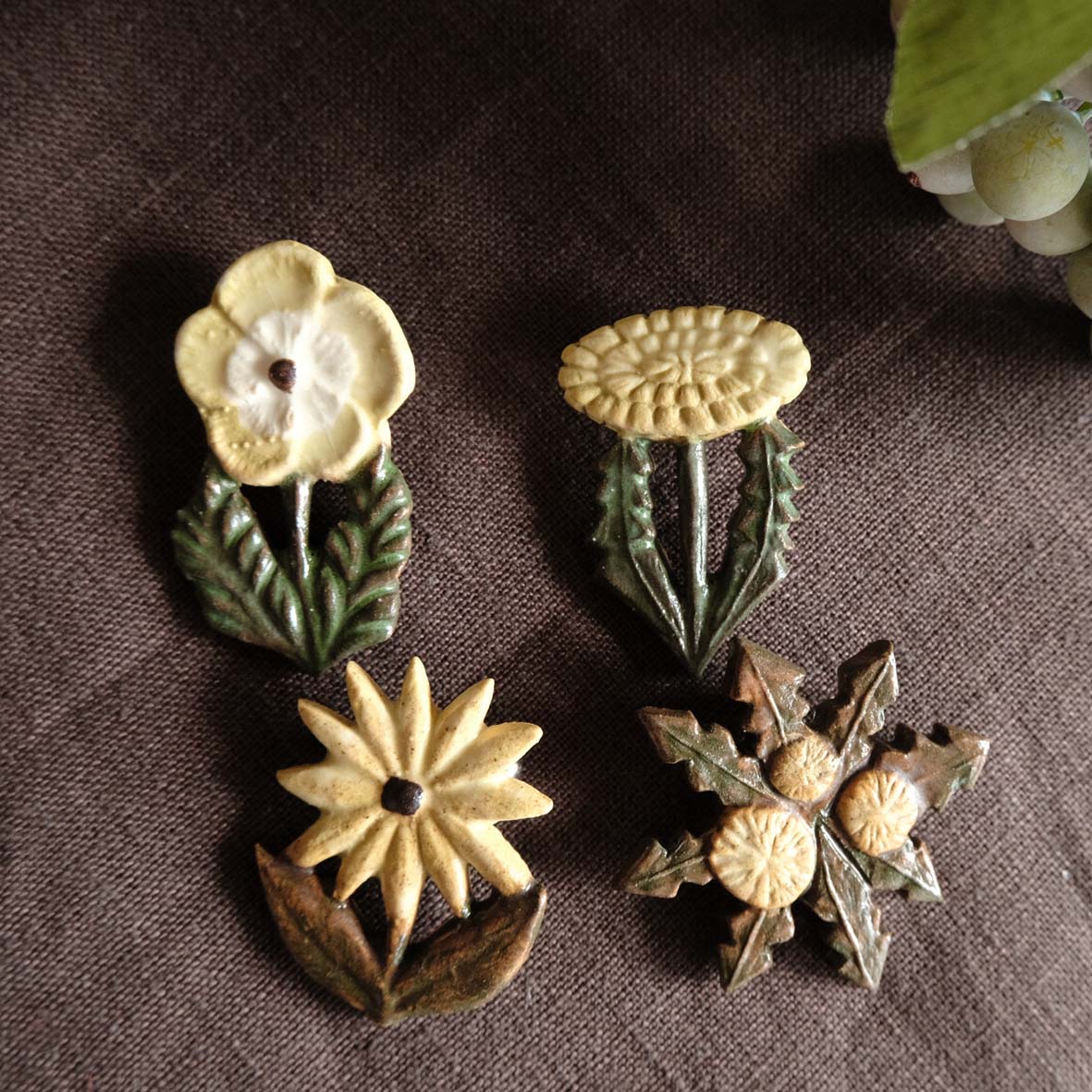 ブローチの画像