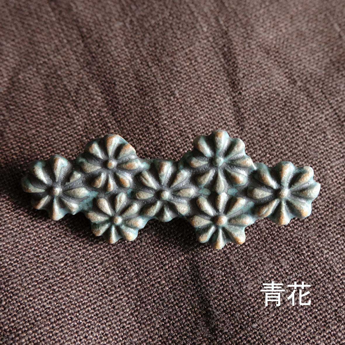 ブローチの画像