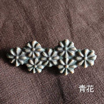 ブローチの画像