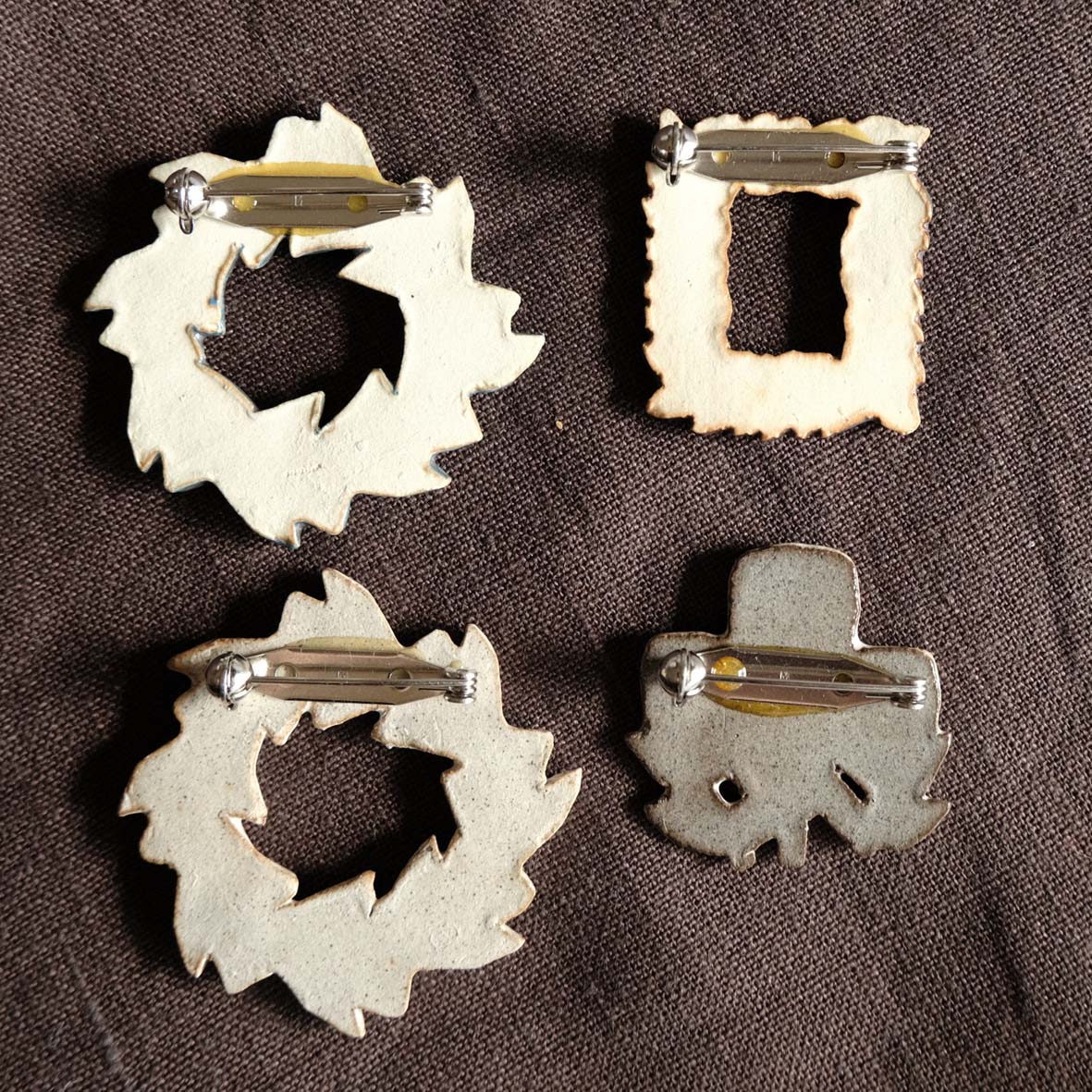 ブローチの画像