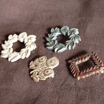 ブローチの画像