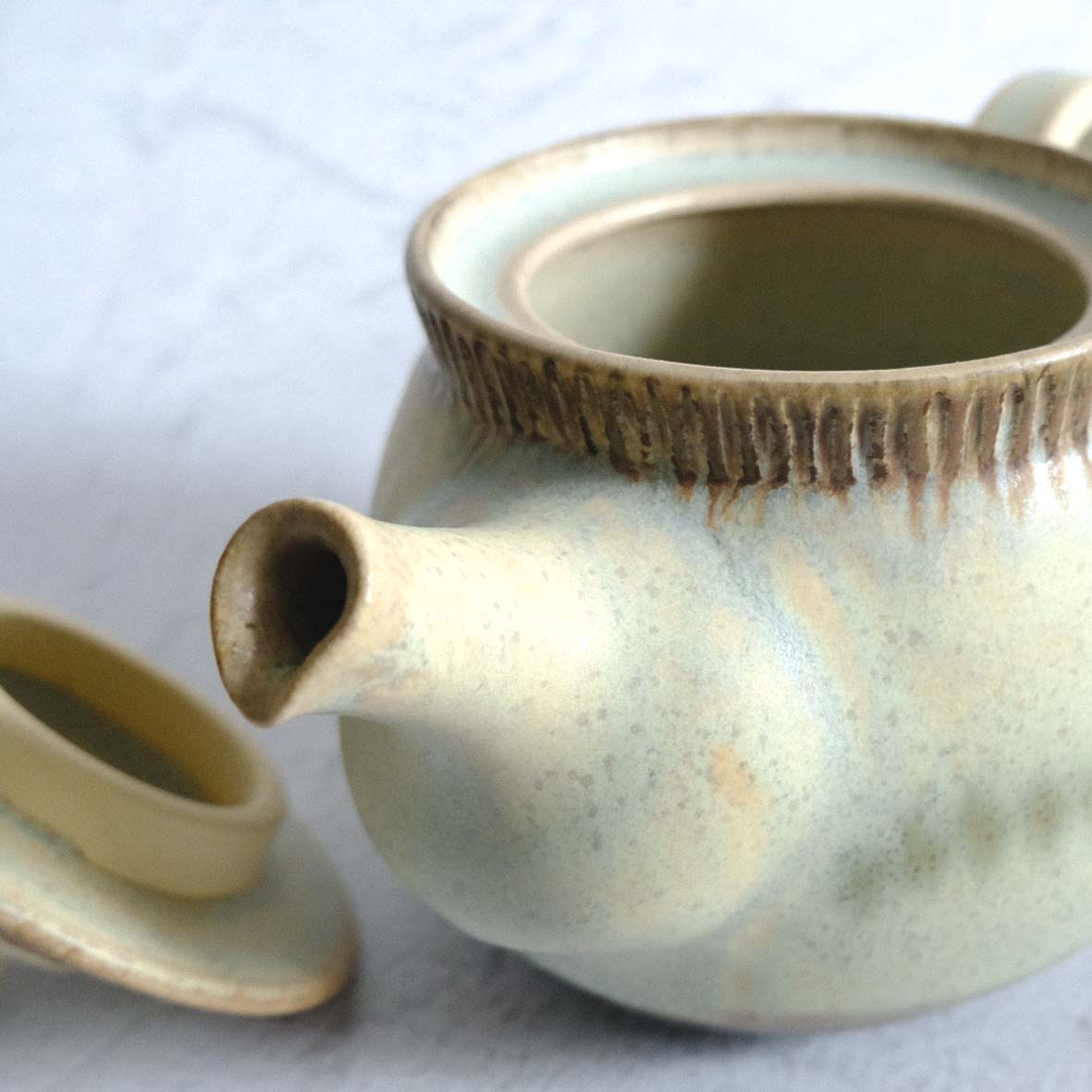 ティーポットの画像