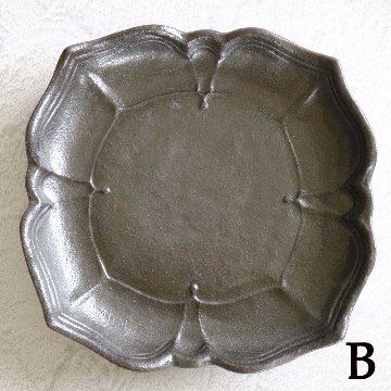 よつば平皿の画像