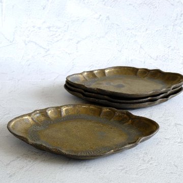 フリル楕円平皿の画像