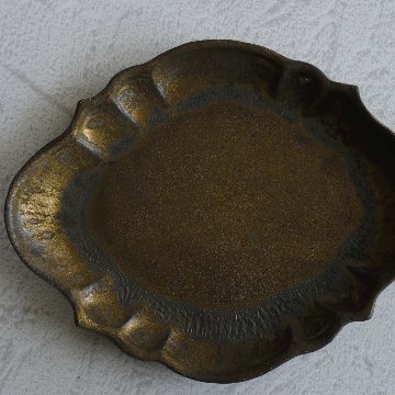 フリル楕円平皿の画像