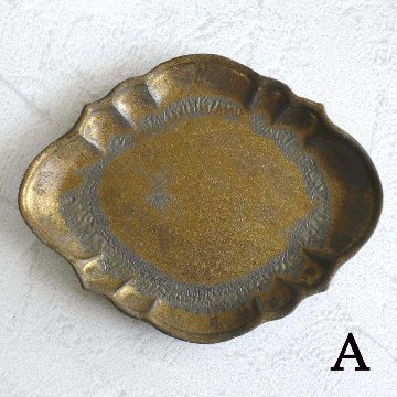 フリル楕円平皿の画像