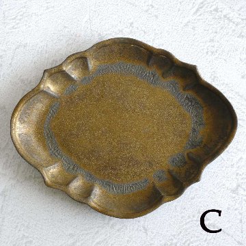 フリル楕円平皿の画像