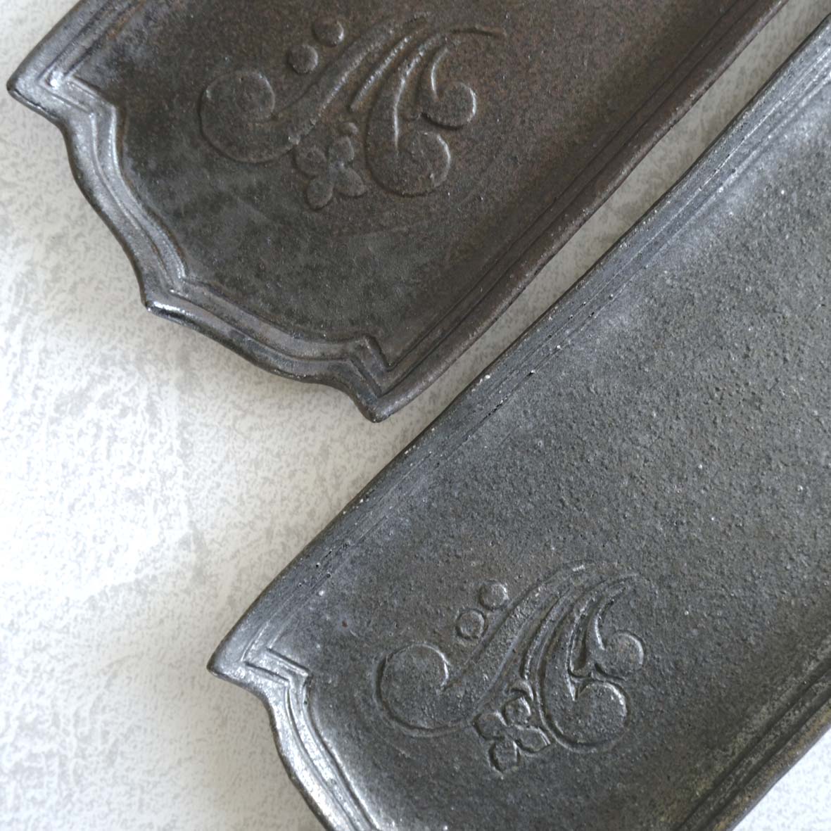 星花文長方皿の画像