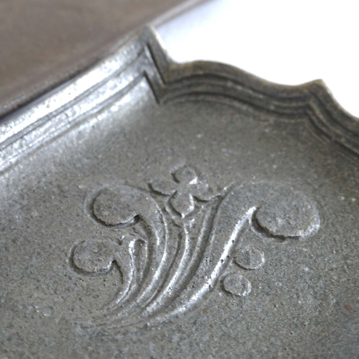 星花文長方皿の画像