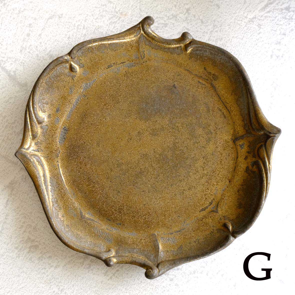 ロカイユ丸平皿の画像