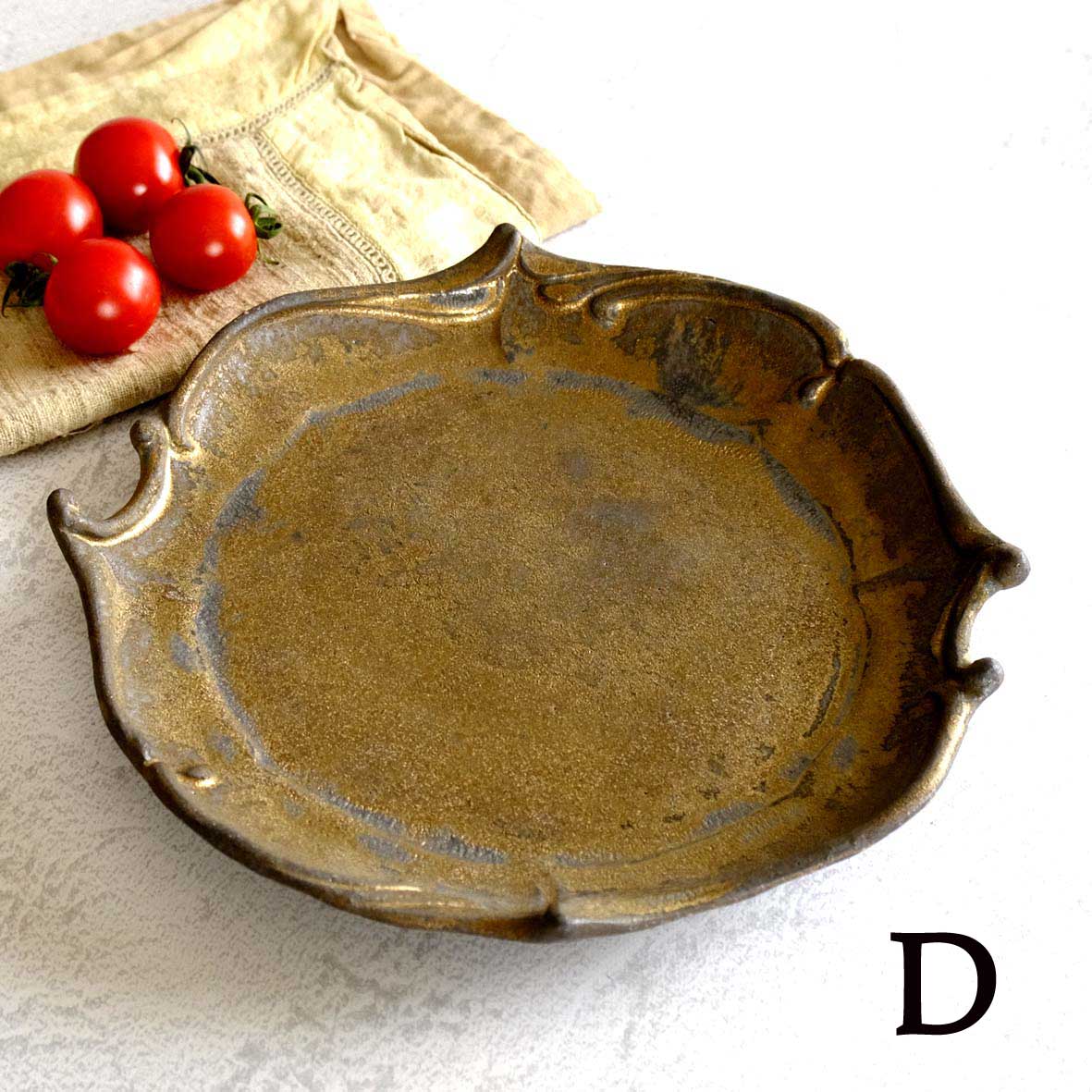 ロカイユ丸平皿の画像