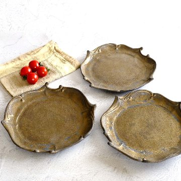 ロカイユ丸平皿の画像