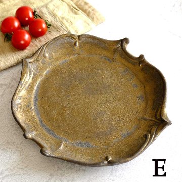 ロカイユ丸平皿の画像