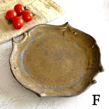 ロカイユ丸平皿の画像