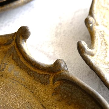 ロカイユ丸平皿の画像