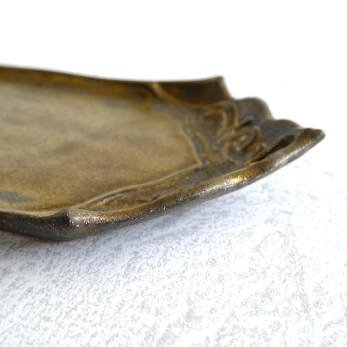 アラベスク長皿の画像