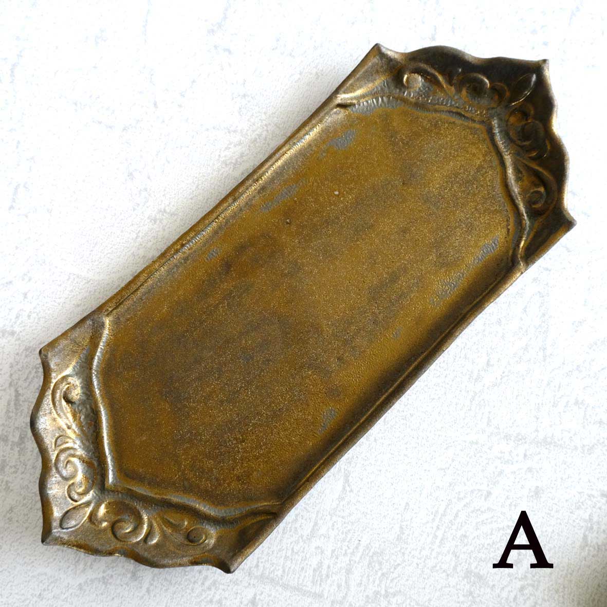 アラベスク長皿の画像