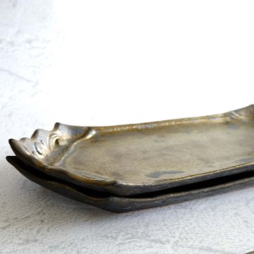 アラベスク長皿の画像