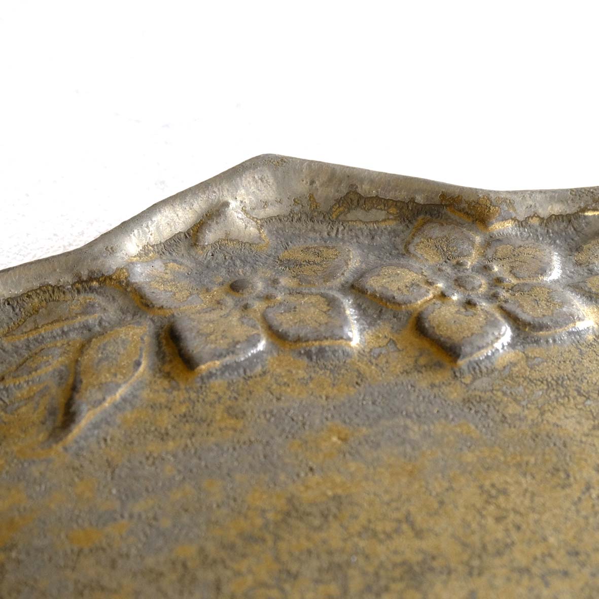 ｸﾘｽﾏｽﾛｰｽﾞ文小皿の画像