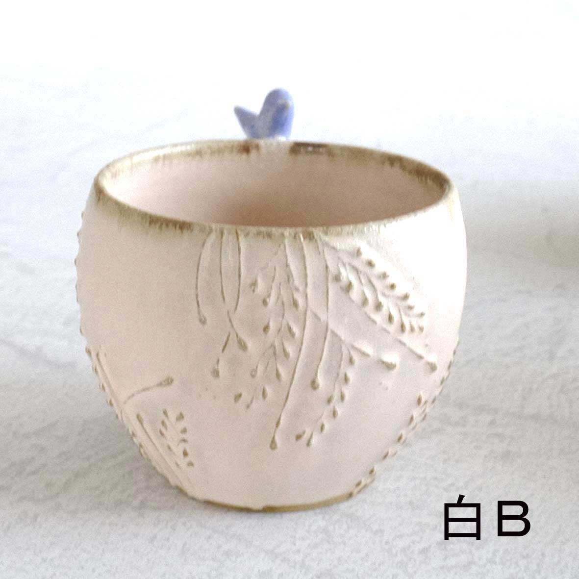 小鳥のマグカップの画像