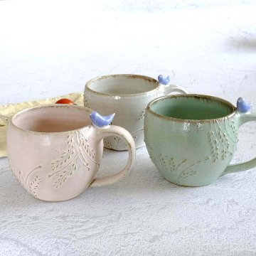 小鳥のマグカップの画像