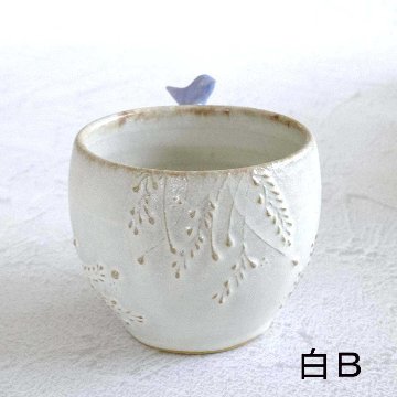 小鳥のマグカップの画像