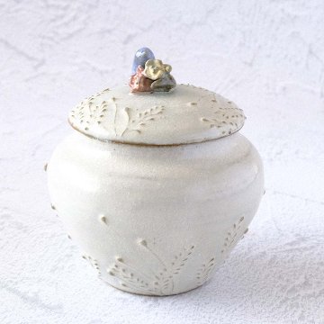 小鳥とお花の壺の画像