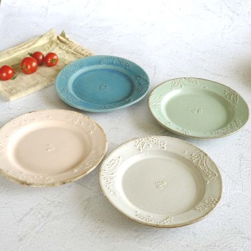 木の実プレートの画像