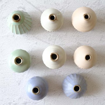 野の花一輪挿しの画像