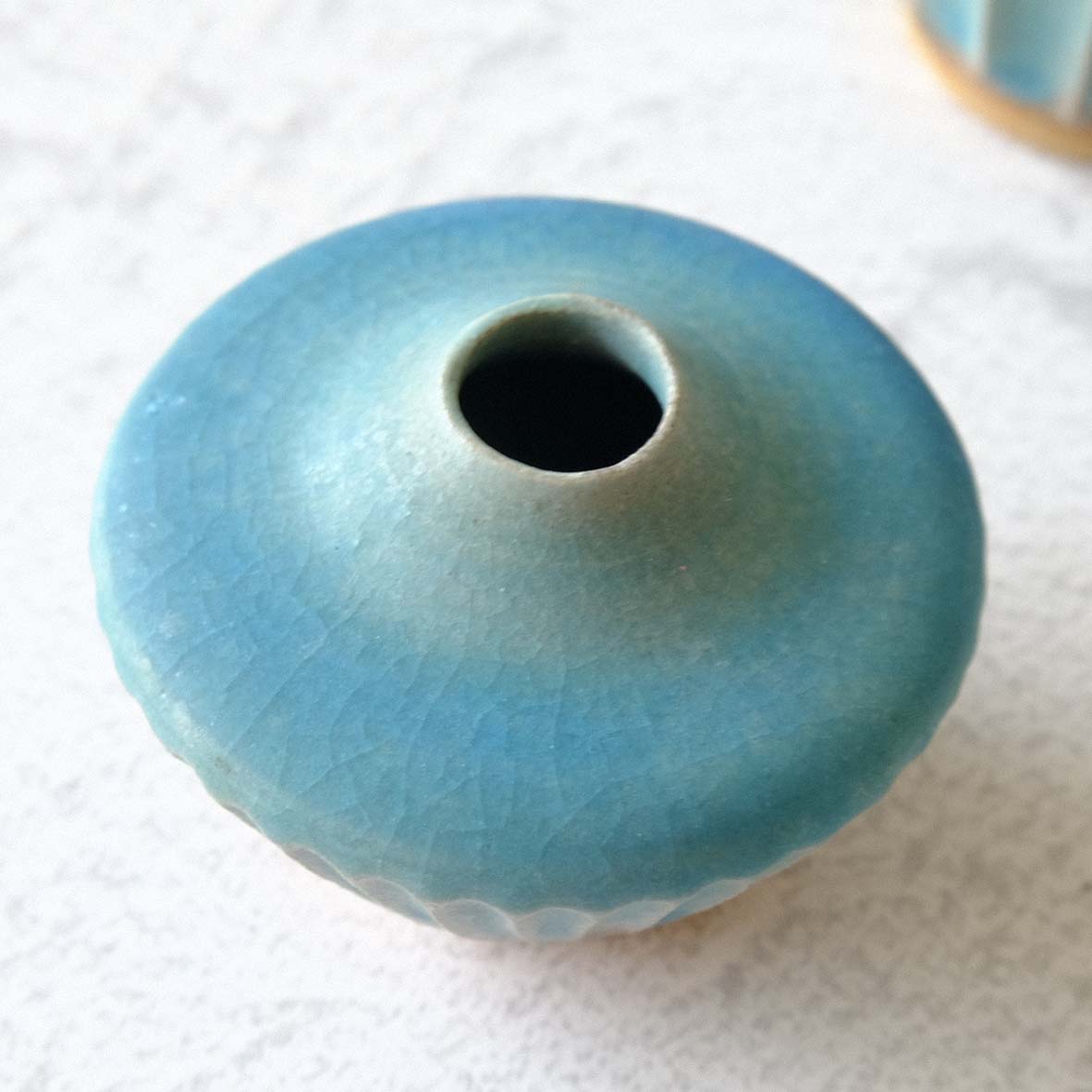 野の花一輪挿しの画像