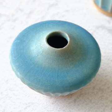 野の花一輪挿しの画像