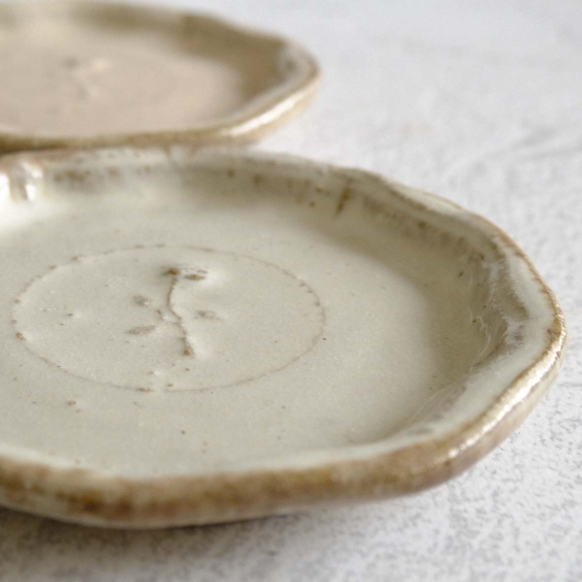 バラ小皿の画像