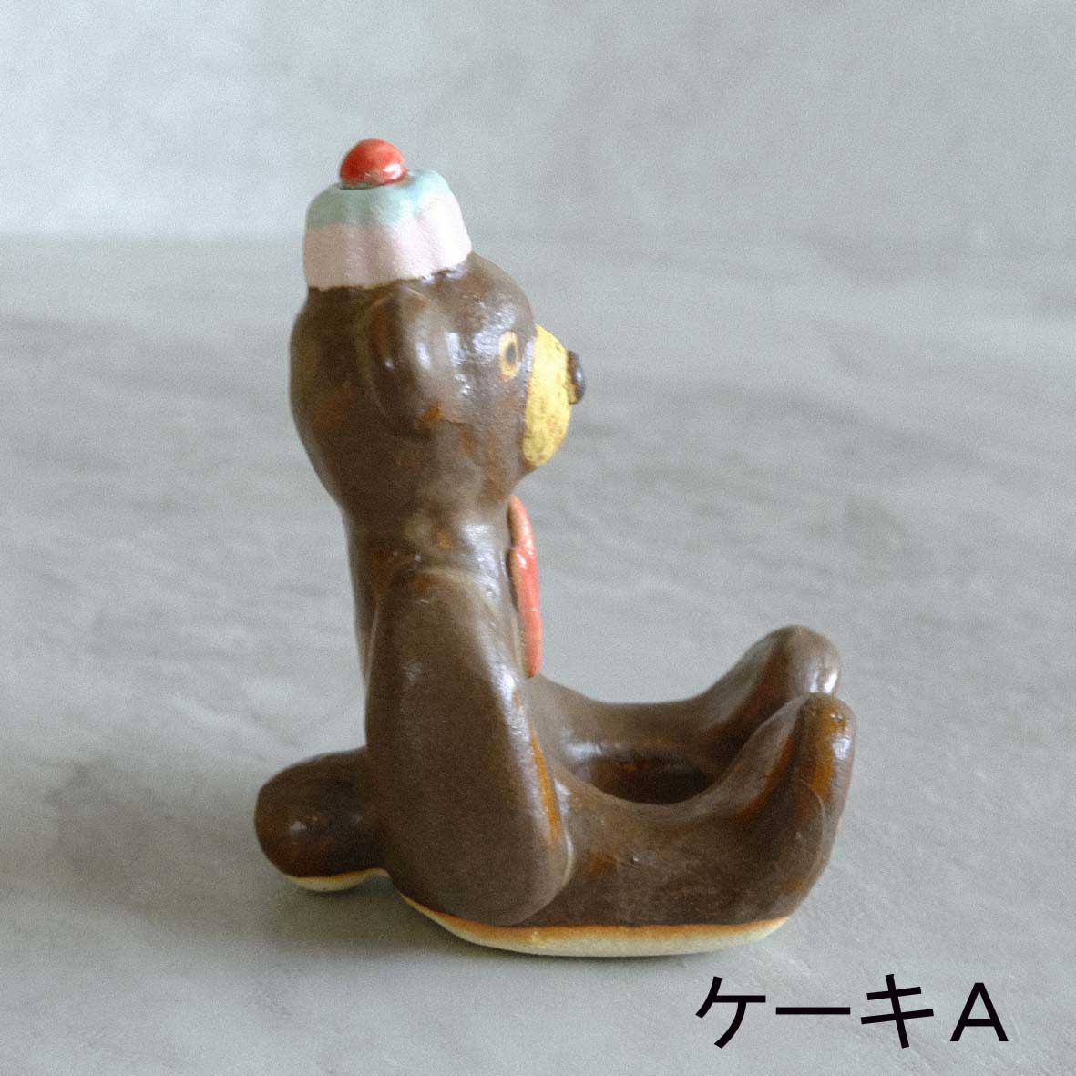 ﾃﾃﾞｨﾍﾞｱｶﾄﾗﾘｰﾚｽﾄの画像