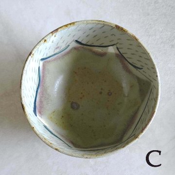 小さなどんぶり（柄あり）の画像