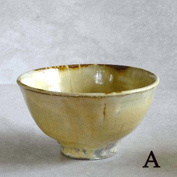 小さなどんぶり（柄あり）の画像