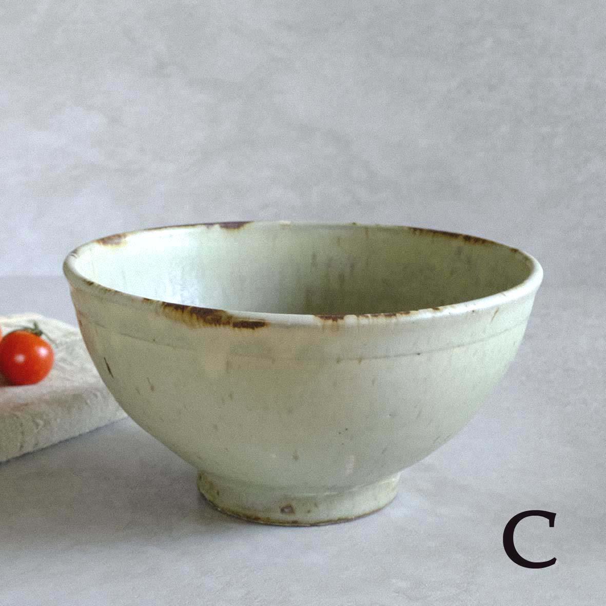 小さなどんぶり（柄なし）の画像