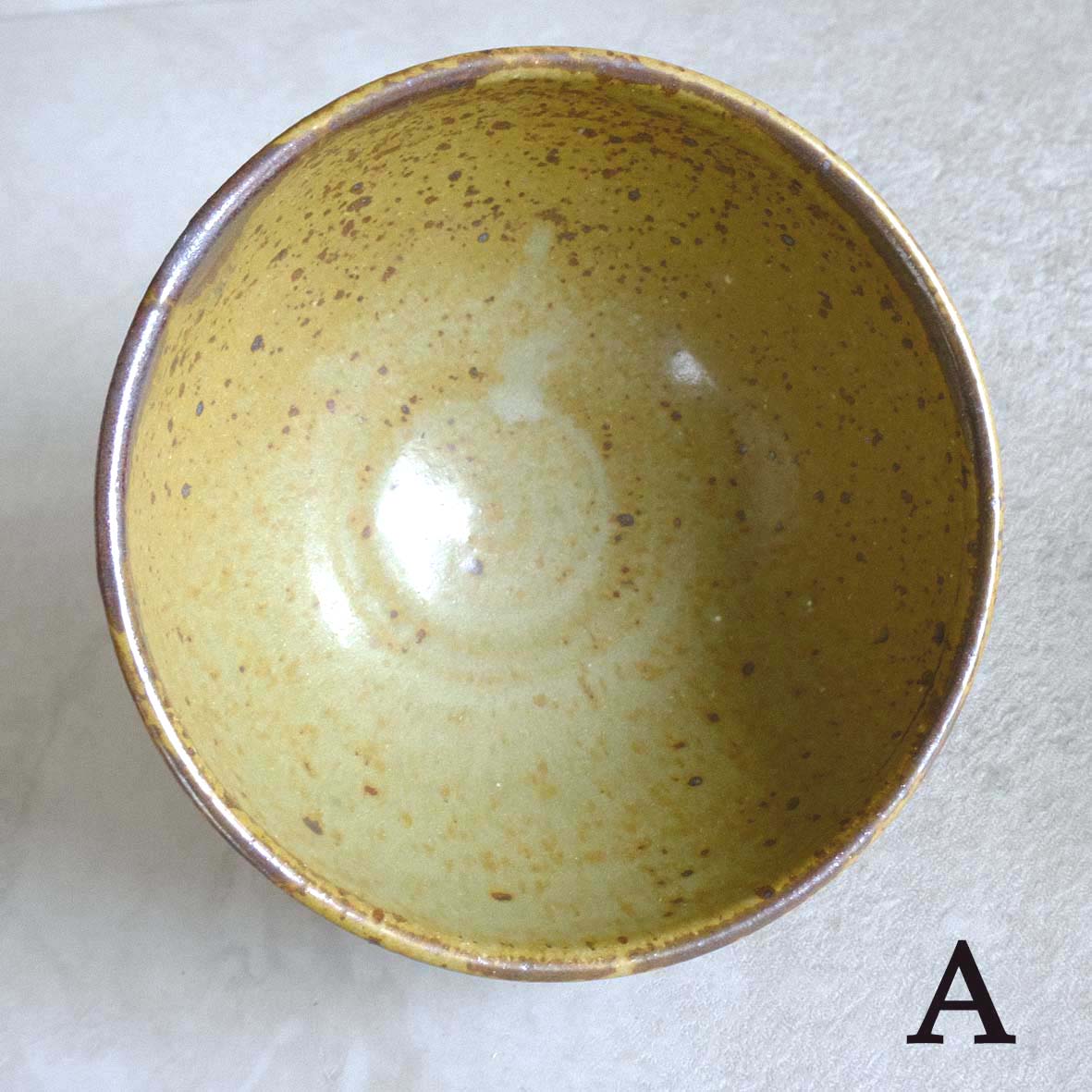 小さなどんぶり（柄なし）の画像