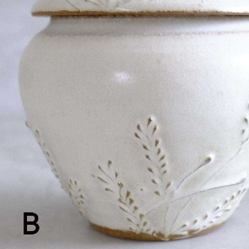 小鳥とお花の壺の画像