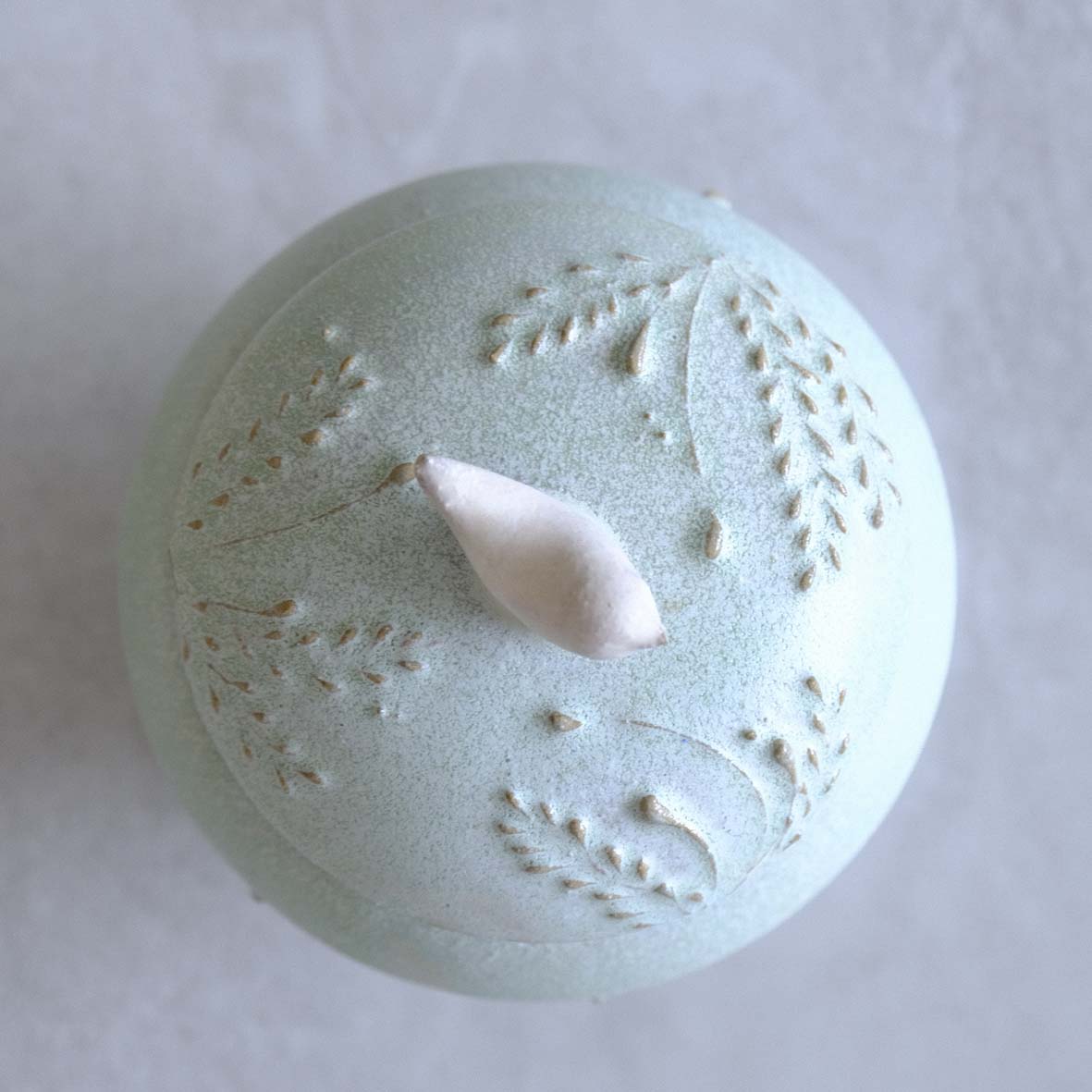 小鳥の壺の画像
