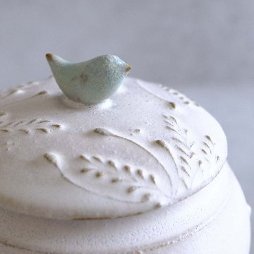 小鳥の壺の画像