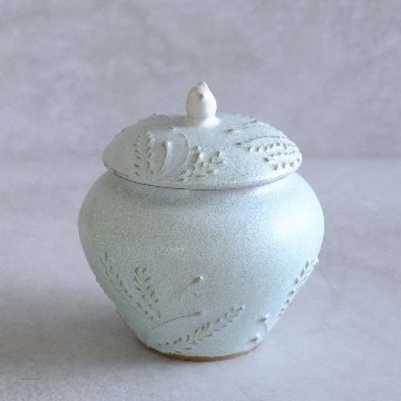 小鳥の壺の画像
