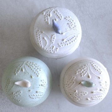 小鳥の壺の画像