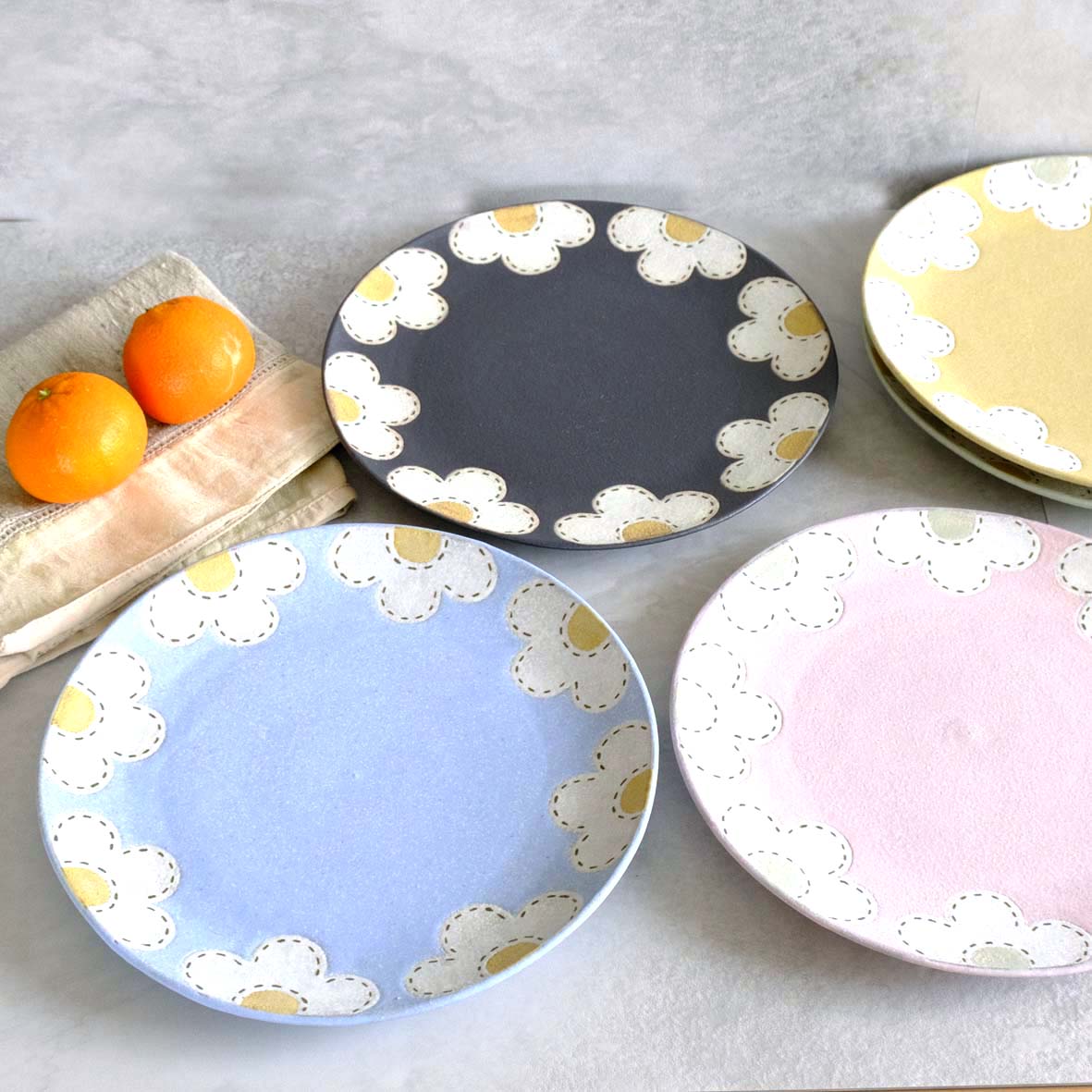 appliqueﾌﾟﾚｰﾄｻｰｸﾙLの画像