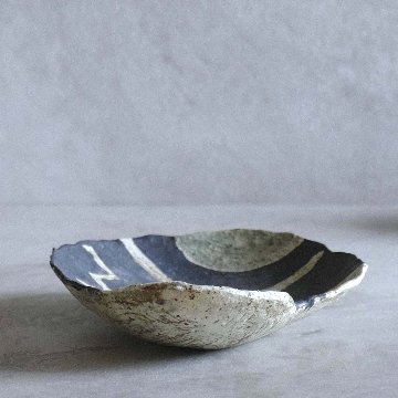 変形皿の画像
